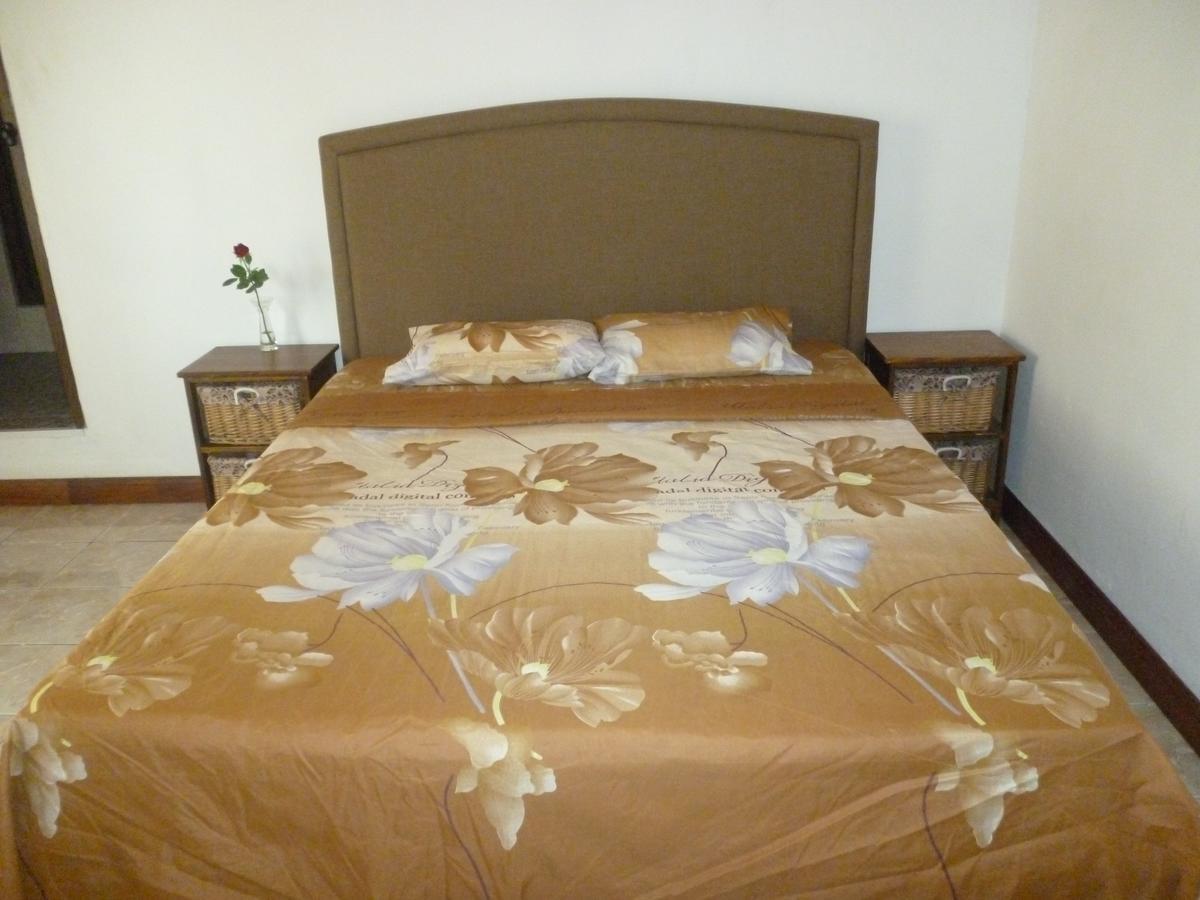 Chez Clenya Guesthouse La Ferme エクステリア 写真